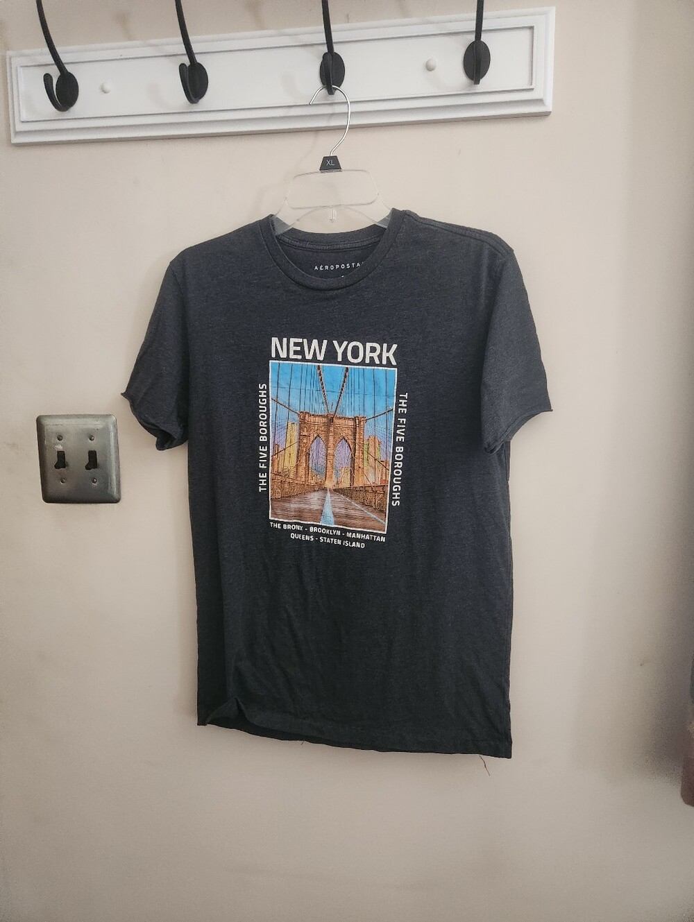 🎉 New York Themed Tee